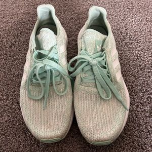 Adidas tennis shoes - good condition!